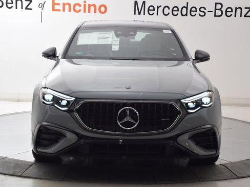 New 2026 Mercedes-Benz E 53 AMG e 4MATIC Sedan image 9