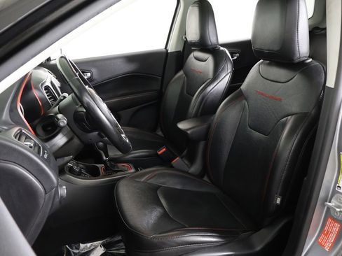 Used 2020 Jeep Compass Trailhawk w/ Leather Interior Group AWD/4WD image 28