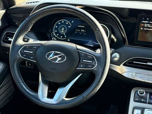 Used 2022 Hyundai Palisade Calligraphy image 13