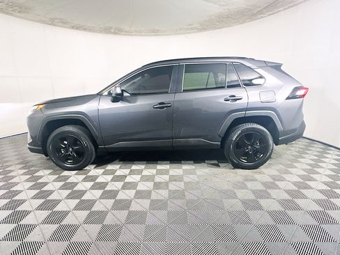 Used 2023 Toyota RAV4 XLE w/ Convenience Package FWD image 6