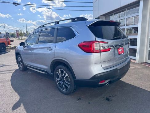 Used 2023 Subaru Ascent Limited AWD/4WD image 3