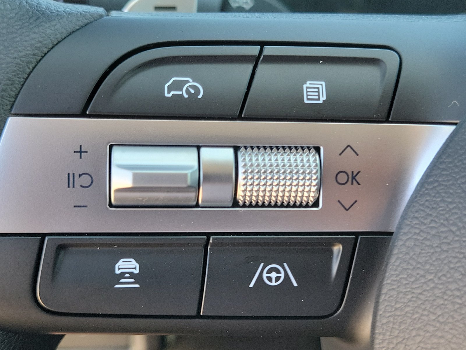 New 2026 Hyundai Sonata Blue FWD image 8
