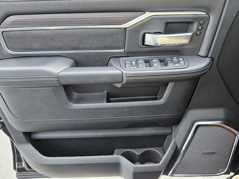 New 2025 RAM 2500 Laramie AWD/4WD image 25