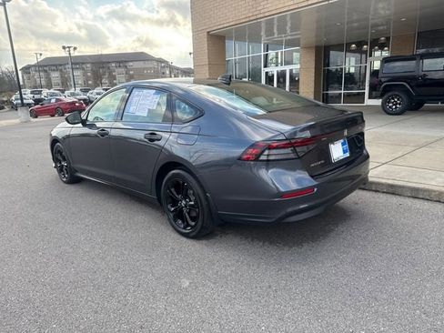 Used 2025 Honda Accord SE image 2