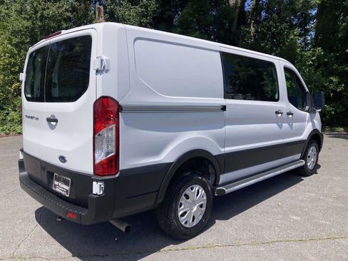 Used 2024 Ford Transit 250 Low Roof w/ Exterior Upgrade Package RWD image 3