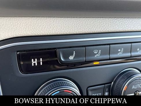 Used 2019 Volkswagen Atlas SE w/ Panoramic Sunroof Package image 18