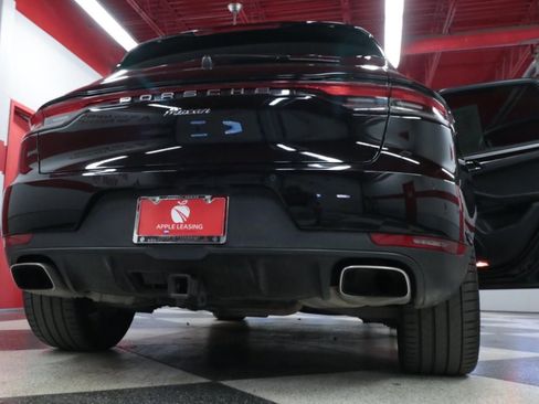 Used 2020 Porsche Macan image 34