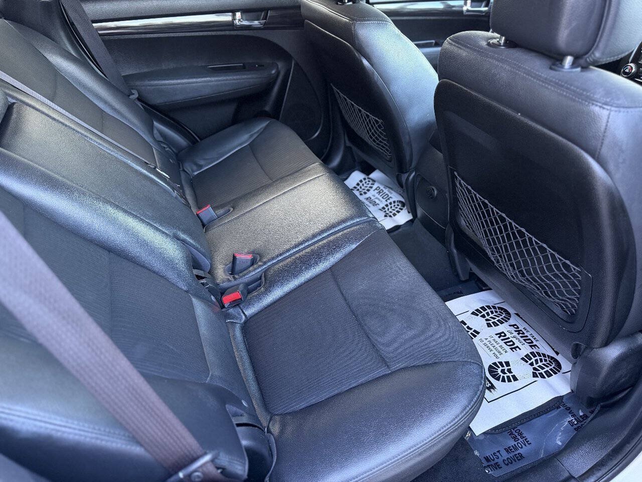 Used 2012 Kia Sorento EX FWD image 17