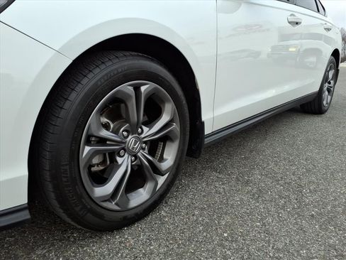 Used 2024 Honda Accord EX image 10