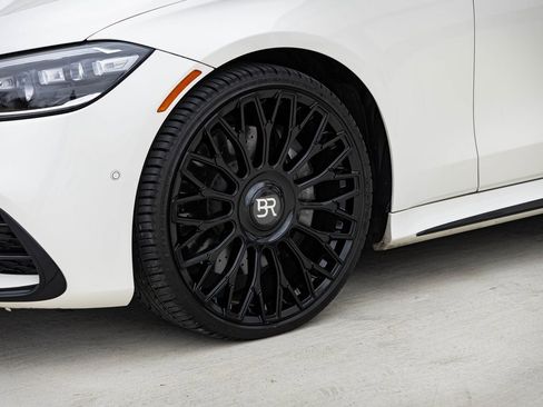 Used 2022 Mercedes-Benz S 580 4MATIC Sedan w/ AMG Line Package image 5