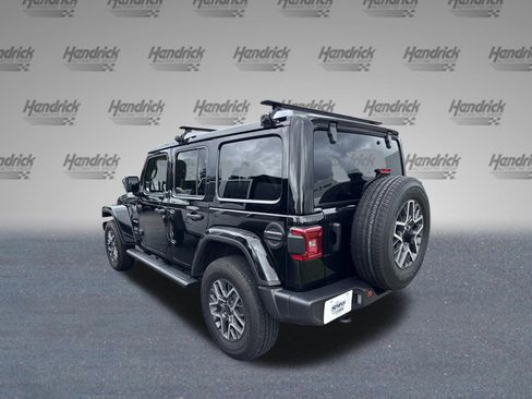 Used 2024 Jeep Wrangler Unlimited Sahara w/ Safety Group AWD/4WD image 6