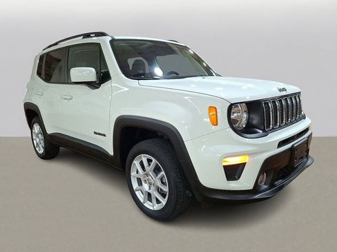Used 2020 Jeep Renegade Latitude w/ Cold Weather Group image 3