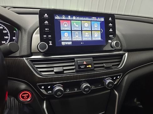 Used 2022 Honda Accord Touring image 25