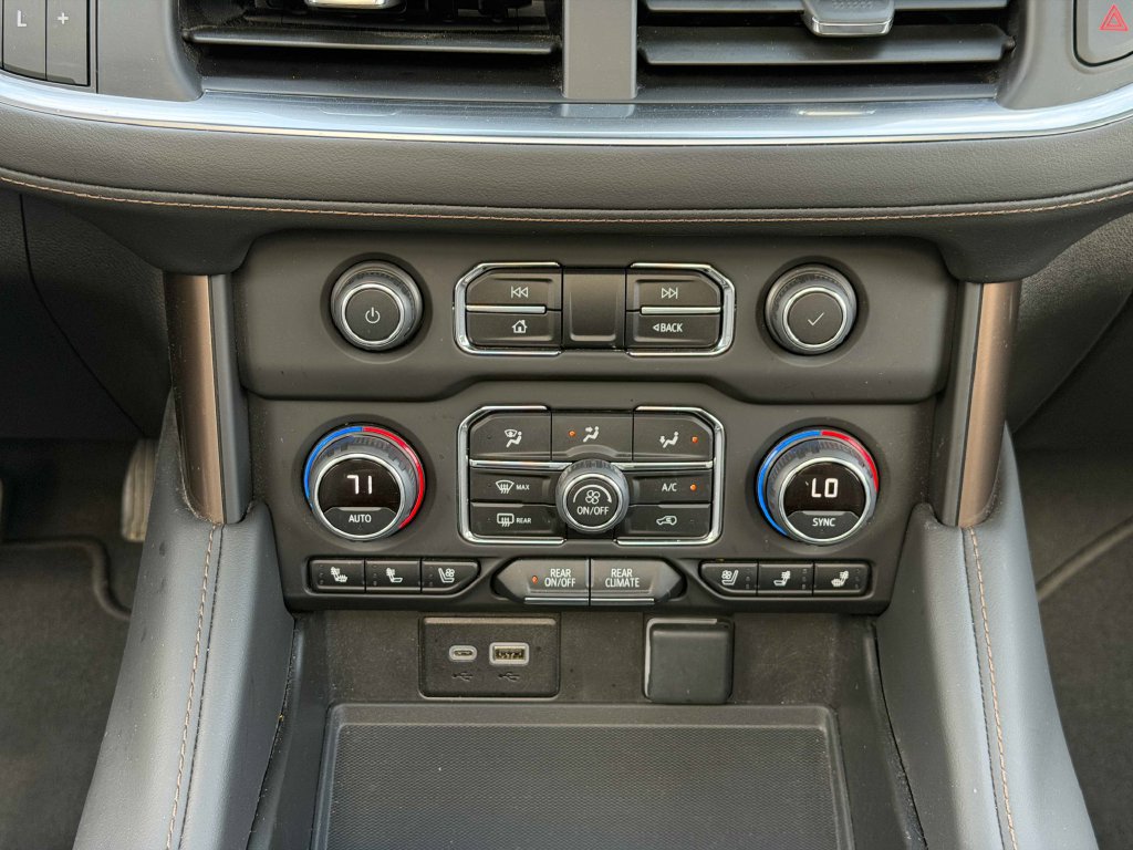 Used 2024 Chevrolet Tahoe High Country AWD/4WD image 33