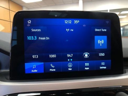 Certified 2021 Ford Escape SE w/ SE Sport Appearance Package image 15