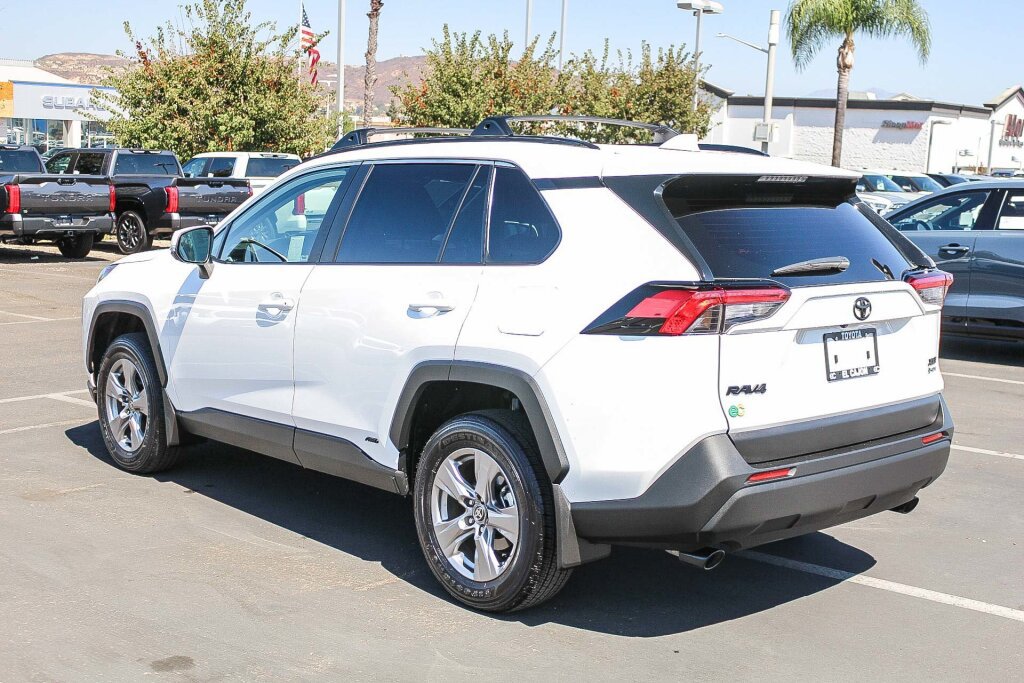 Certified 2025 Toyota RAV4 XLE AWD/4WD image 24