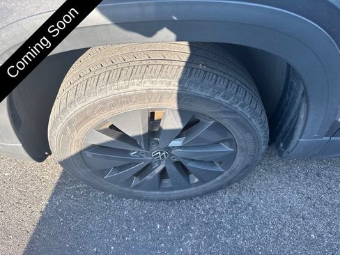 Used 2022 Volkswagen Taos S FWD image 9
