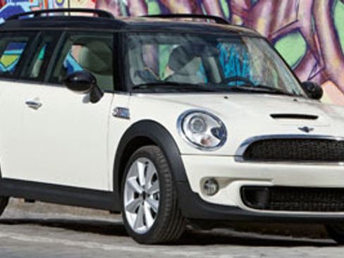 Used 2011 MINI Cooper Clubman S image 1