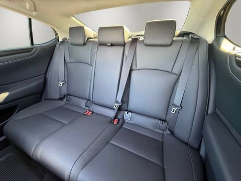 Used 2025 Lexus ES 350 w/ Premium Package FWD image 14