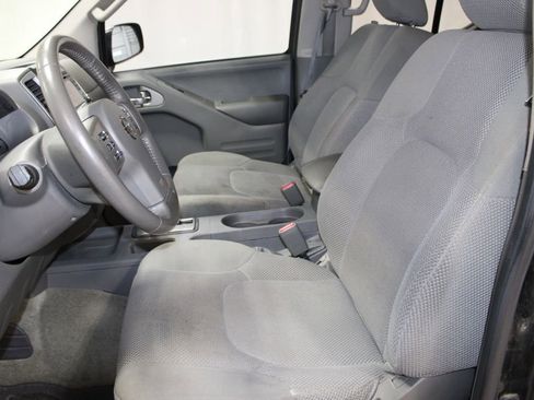 Used 2017 Nissan Frontier SV w/ SV Value Truck Package image 32