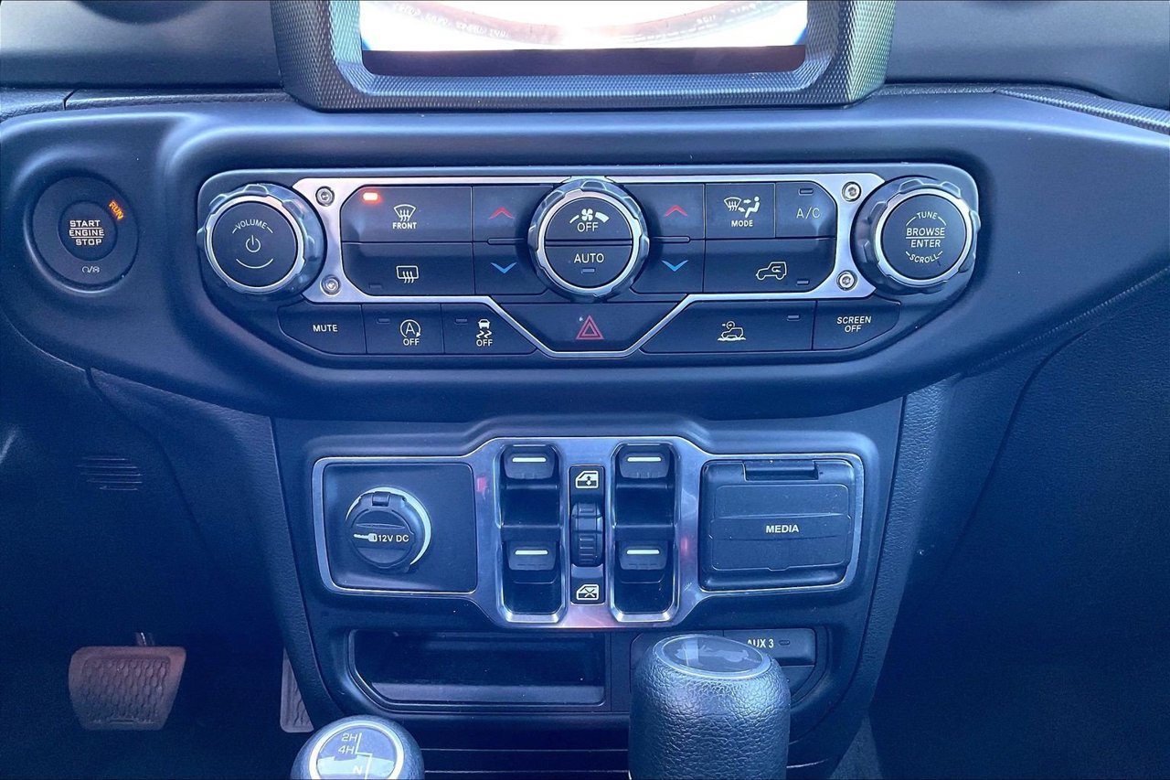 Used 2023 Jeep Wrangler Unlimited Sport AWD/4WD image 18