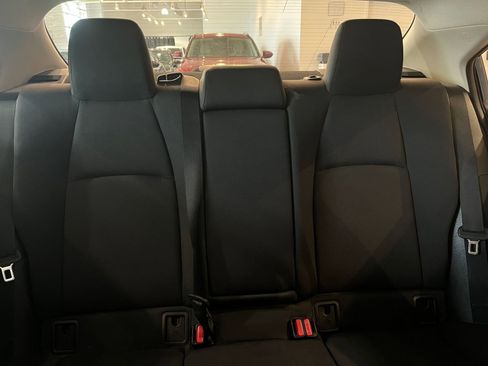 Used 2025 Toyota Corolla LE image 38