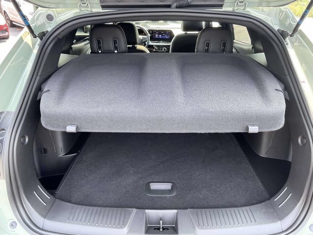 Certified 2024 Chevrolet Trax RS w/ Sunroof Package FWD image 10