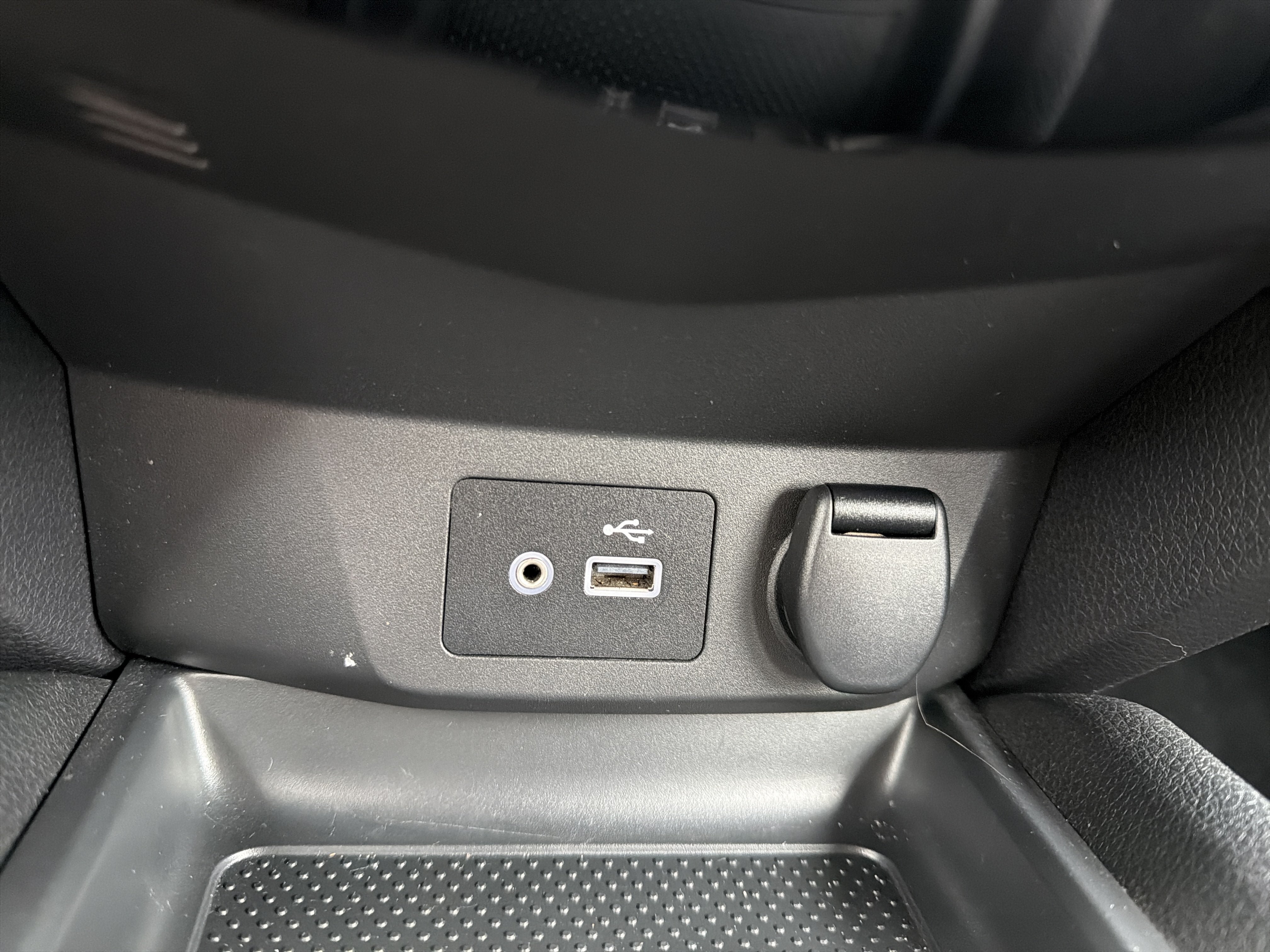 Used 2019 Nissan Rogue Sport SV w/ All-Weather Package AWD/4WD image 25