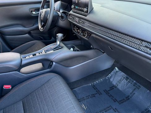 Certified 2025 Honda HR-V Sport image 16