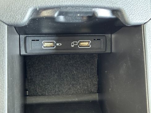 Used 2018 Mercedes-Benz CLA 250 4MATIC image 30