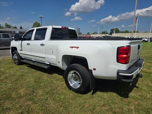 Used 2018 Chevrolet Silverado 3500 High Country AWD/4WD image 5