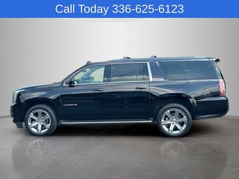 Used 2018 GMC Yukon XL SLT w/ Open Road Package AWD/4WD image 7