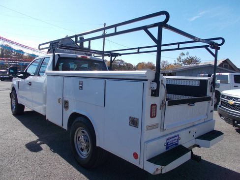 Used 2019 Ford F350 XL w/ Power Equipment Group image 14