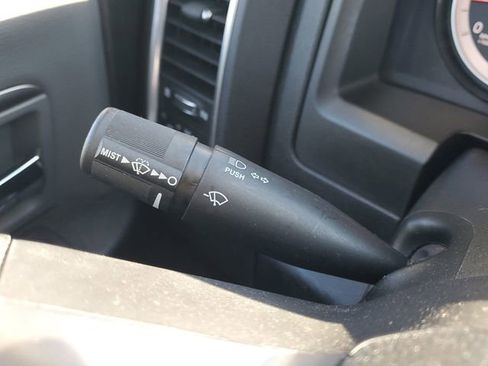 Used 2023 RAM 1500 Classic SLT RWD image 29