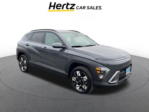 Used 2025 Hyundai Kona SEL image 1