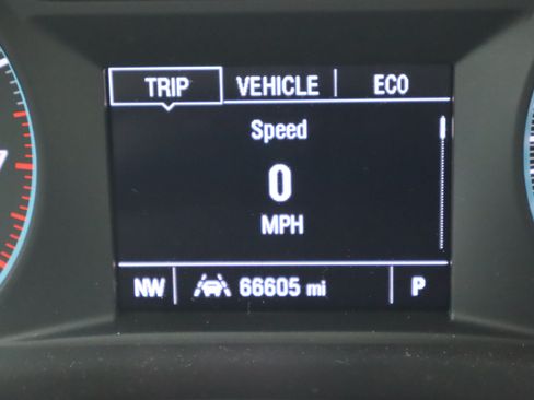 Used 2023 Chevrolet Traverse LS w/ Safety Package AWD/4WD image 25