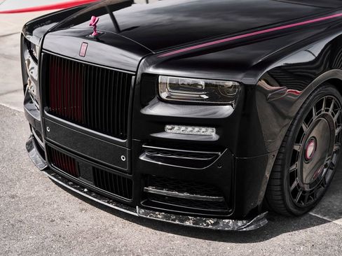 Used 2023 Rolls-Royce Phantom Sedan RWD image 22