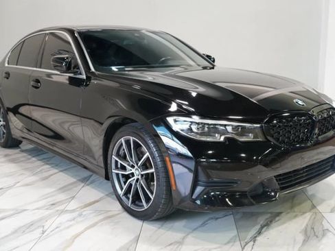 Used 2019 BMW 330i Sedan w/ Convenience Package RWD image 3