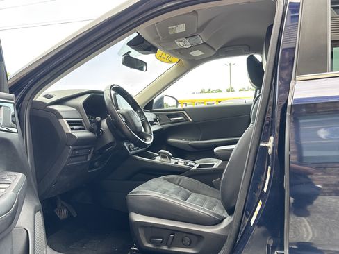 Used 2022 Mitsubishi Outlander SE AWD/4WD image 9