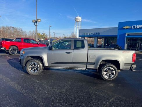 Used 2021 Chevrolet Colorado Z71 image 2