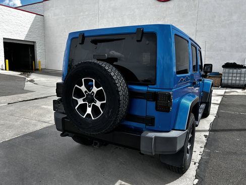 Used 2014 Jeep Wrangler Unlimited Sahara AWD/4WD image 5