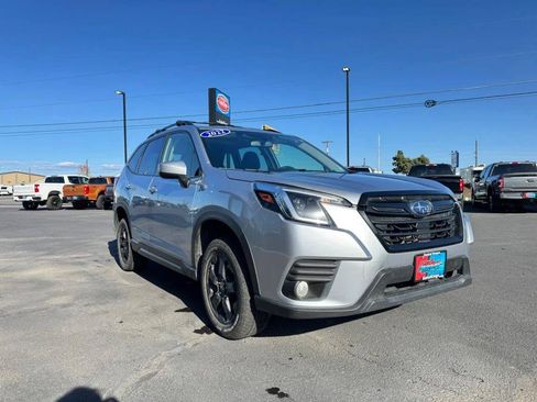 Used 2022 Subaru Forester Premium AWD/4WD image 7
