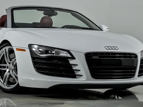 Used 2011 Audi R8 V8 AWD/4WD image 2