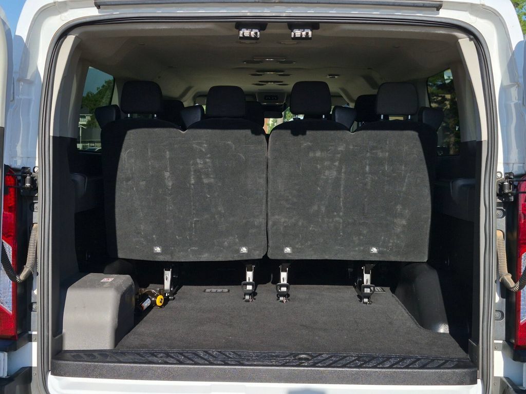 Used 2024 Ford Transit 350 XLT RWD image 9