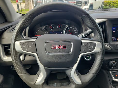 Used 2023 GMC Terrain SLE w/ Elevation Edition FWD image 17