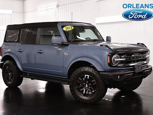 Used 2023 Ford Bronco Outer Banks AWD/4WD image 1