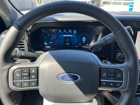 New 2026 Ford F350 Lariat w/ Black Appearance Package image 18