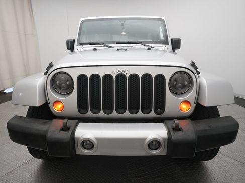 Used 2008 Jeep Wrangler Unlimited Sahara AWD/4WD image 19