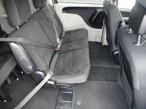 Used 2017 Dodge Grand Caravan SE w/ Power Window Group image 27