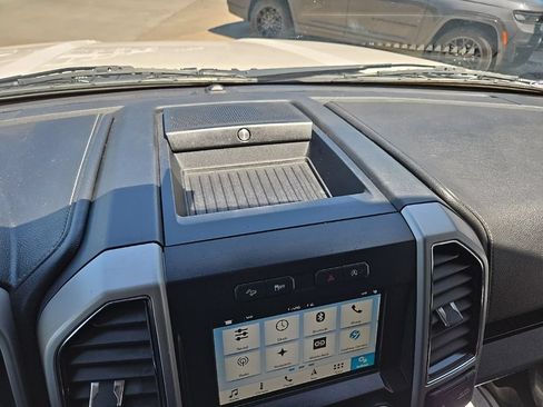 Used 2019 Ford F150 Lariat w/ Equipment Group 502A Luxury AWD/4WD image 83
